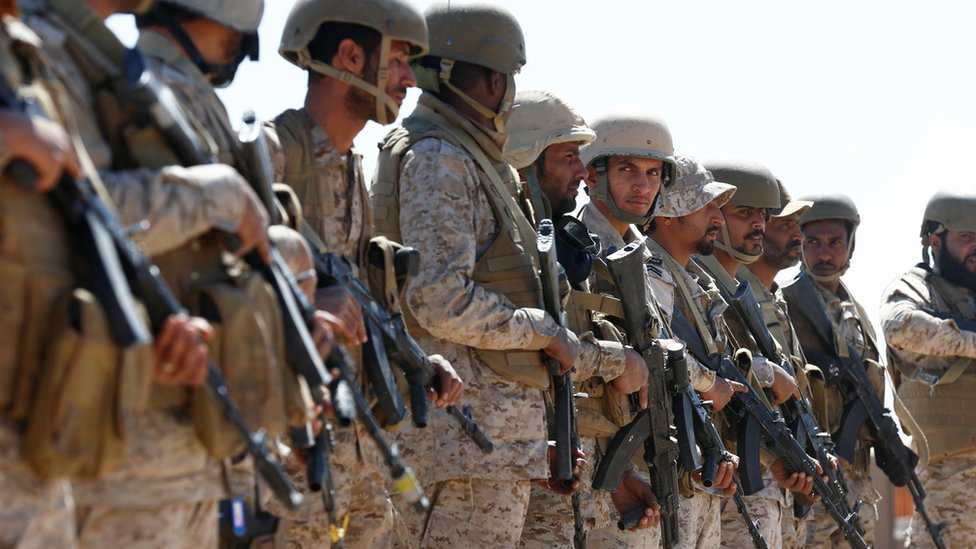 Saudi king replaces military chiefs in shake-up