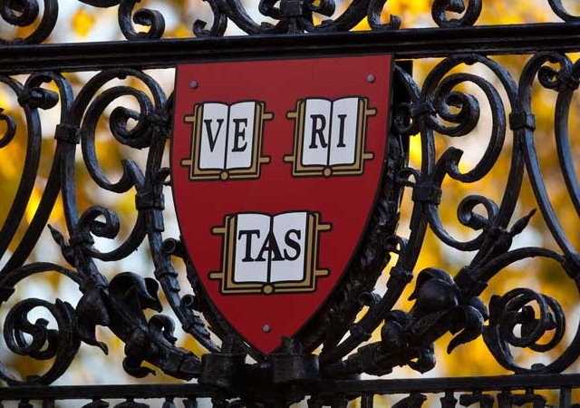 Harvard Clubs to Sue University Over Single-Sex Ban