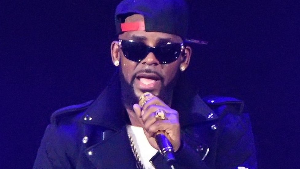 R Kelly gives defiant performance amid protests in North Carolina