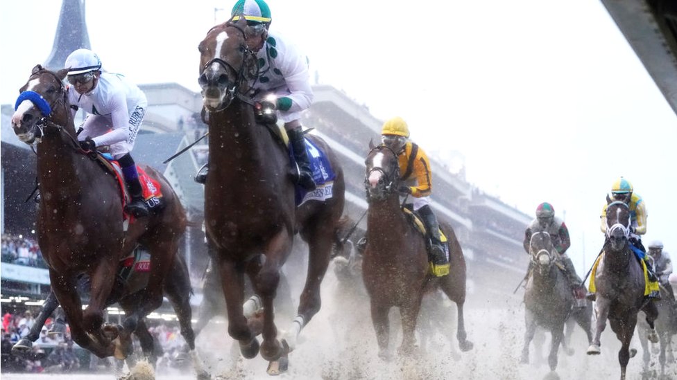 US ruling opens way for states-wide sports betting