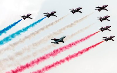 Thunder Over Michigan roars with RAF’s Red Arrows, F-16, MiGs and more