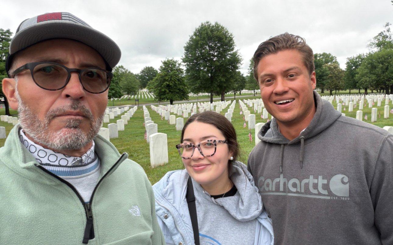 Benjamin-Del-Real-Sr.-Sara-Del-Real-and-Benjamin-Del-Real-Jr.-at-Arlington-Cemetary-on-May-23-2026-1024×576-1