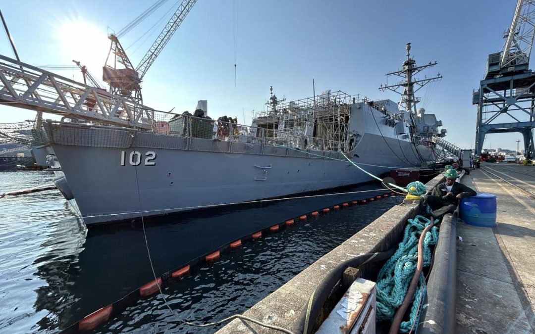 Most of USS Sampson diesel spill into Seattle harbor has been removed