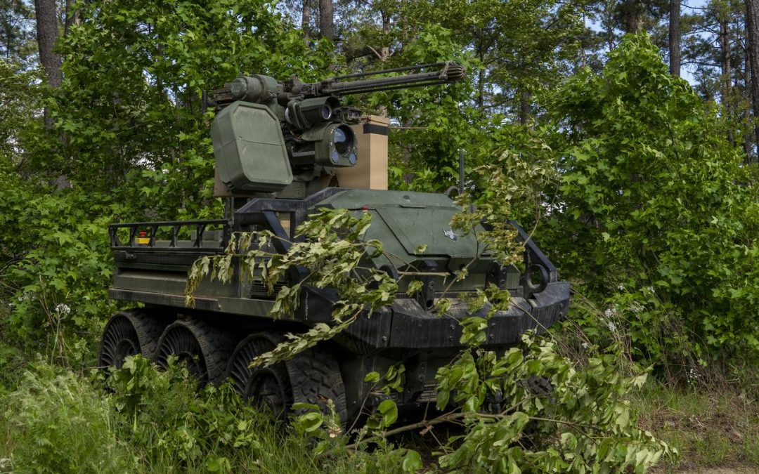 Let robots lead the way on the front lines, former Army leaders say