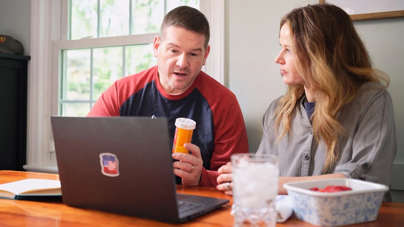 1349_92.525-of-Veterans-who-use-VA-telehealth-are-satisfied_042024_VATelehealth_WM_1763_lD_van1
