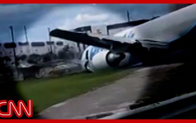 New video shows pilot escaping crashed Amazon plane in Miami