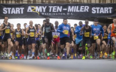 Thousands hit the rain-soaked streets for Army Ten-Miler