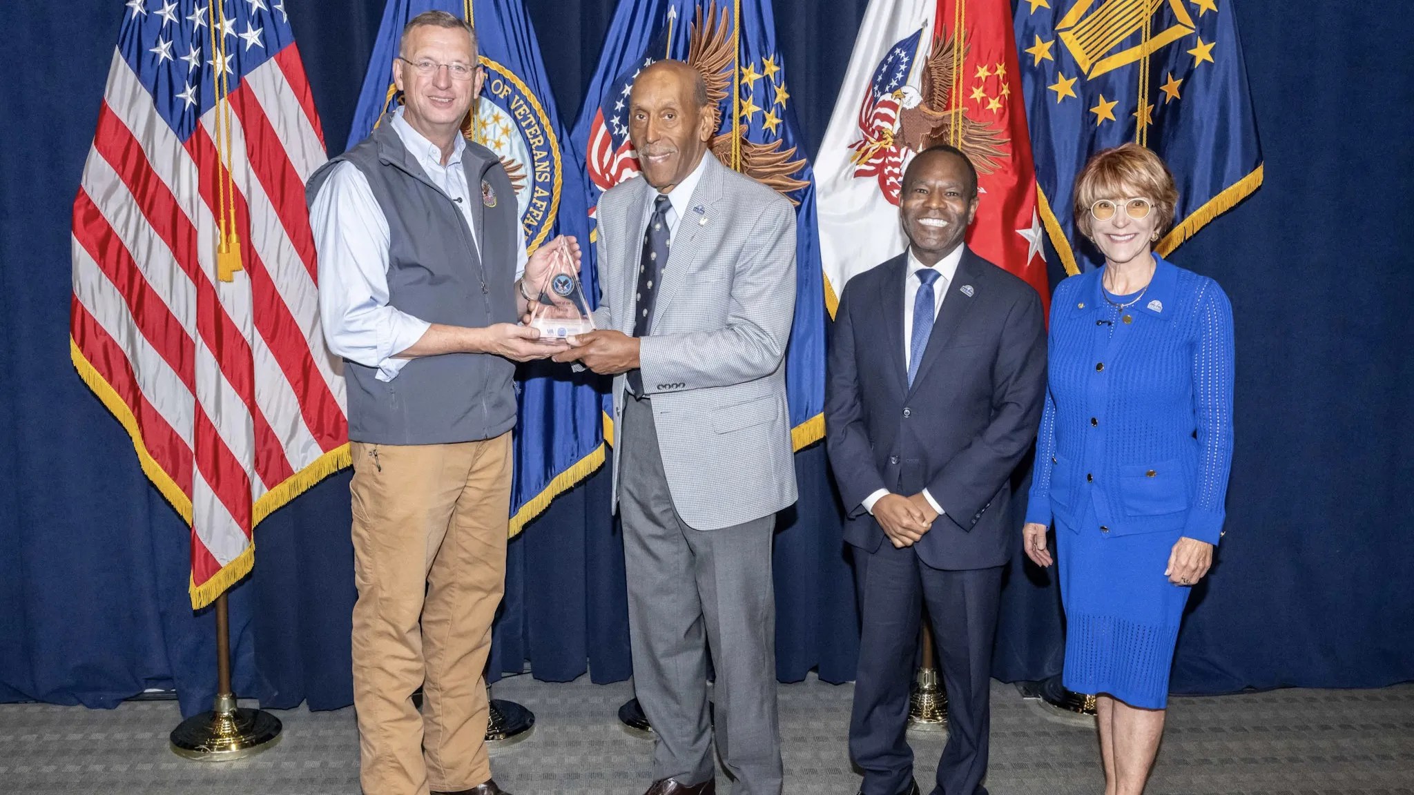 Owen-Knight_Volunteer-of-Year_award_resized