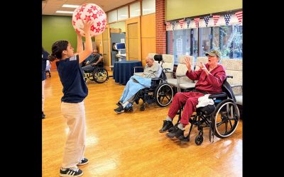 Youth volunteers bring meaningful connections to Veterans